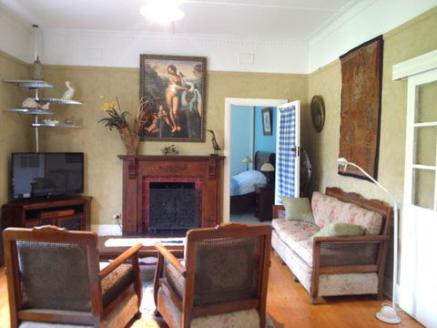 Berri Bed And Breakfast - Dalby Accommodation 3