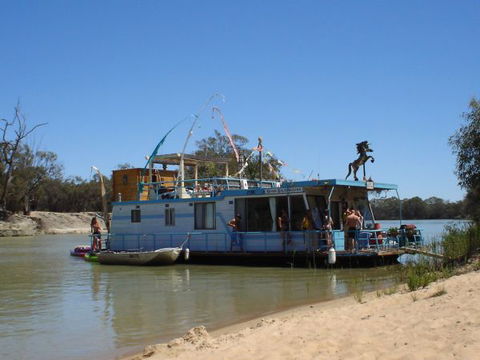 Berri Bed And Breakfast - Dalby Accommodation 4