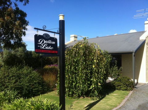 Dalton On The Lake - Dalby Accommodation 5