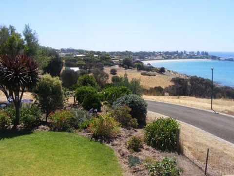 Ironstone Cottage - Dalby Accommodation 3