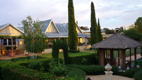Berri Bed And Breakfast - Dalby Accommodation 0