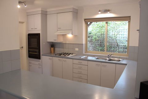 Adelaide Serviced Accommodation - Childers House - Dalby Accommodation 3