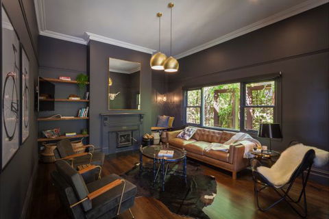 Alchemy House Hepburn - Dalby Accommodation 3