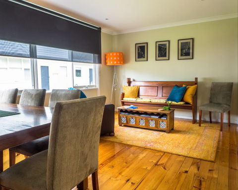 Alice's Palace Ocean Grove - Dalby Accommodation 1