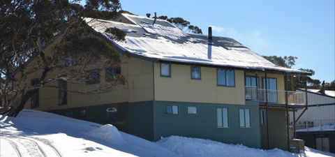 Arrabri Ski Club Hotham - Dalby Accommodation 0