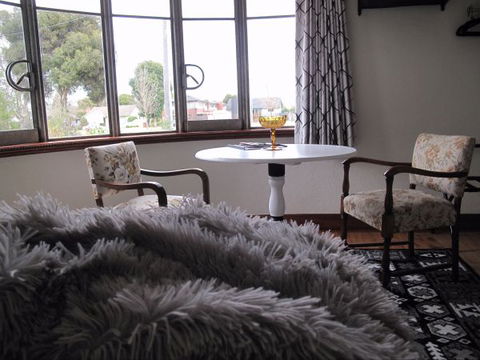 B&B Wodonga - Art Deco Accommodation - Dalby Accommodation 1