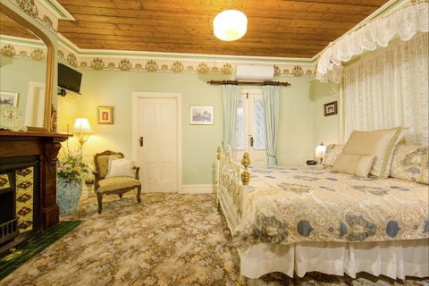Barnsley House Beechworth - Dalby Accommodation 8