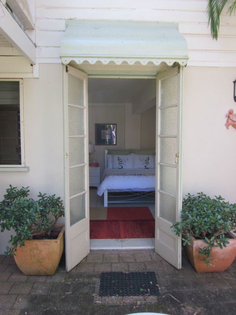 Bangalow Studio Apartment - Dalby Accommodation 3