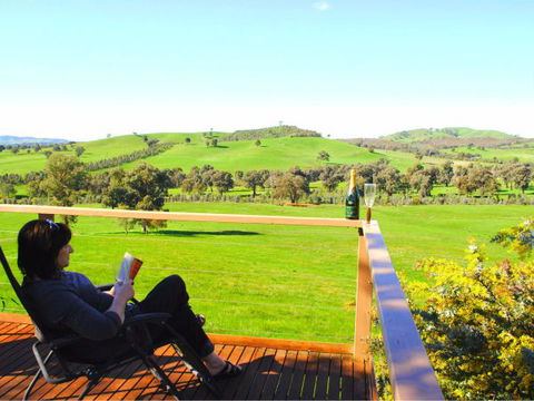 Winton Bethal Accommodation Unit - Dalby Accommodation 1
