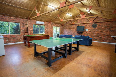 Bright Freeburgh Caravan Park - Dalby Accommodation 2