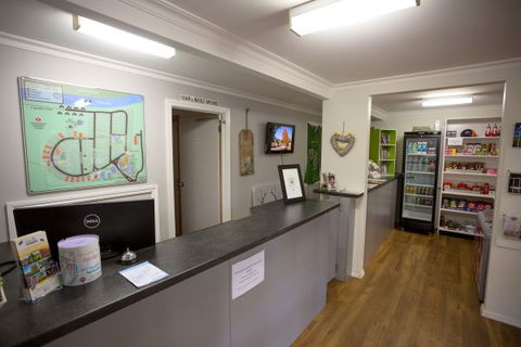 Bright Freeburgh Caravan Park - Dalby Accommodation 7