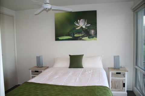 BTU Cottage Nowra Hill - Dalby Accommodation 2