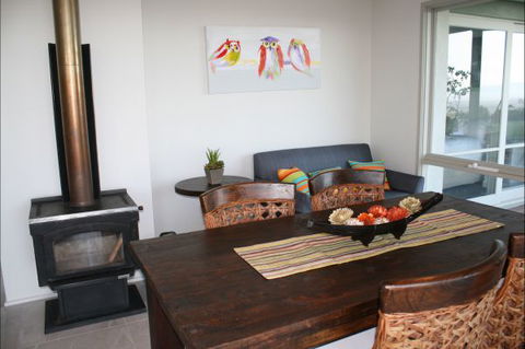 BTU Cottage Nowra Hill - Dalby Accommodation 5