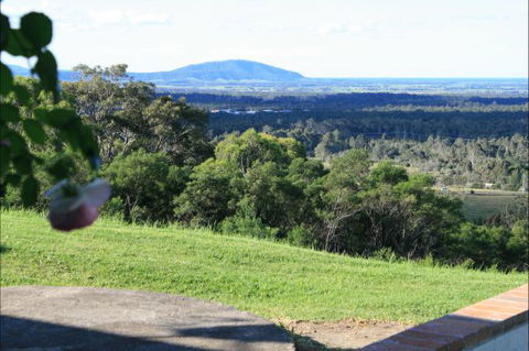 BTU Cottage Nowra Hill - Dalby Accommodation 7