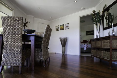 C-Deck Beach House Apartment - Dalby Accommodation 4