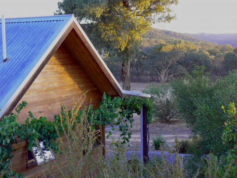 Candlebark Retreat - Dalby Accommodation 0