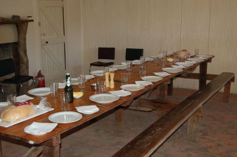 Chowilla Station Shearer's Quarters Accommodation - Dalby Accommodation 2