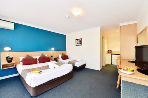 Diplomat Alice Springs - Dalby Accommodation 4