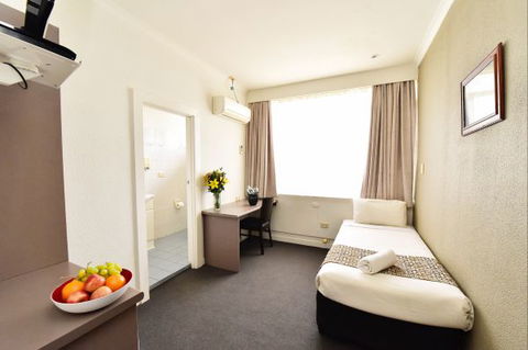 Diplomat Alice Springs - Dalby Accommodation 8