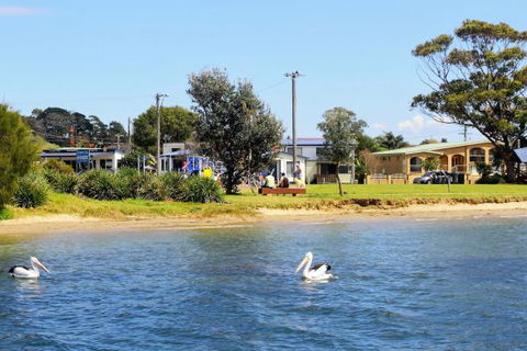 Greenwell Point House - Dalby Accommodation 0
