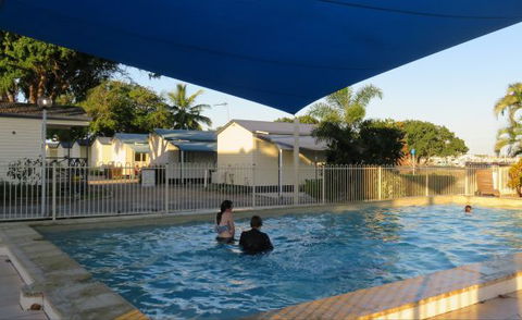 Harbour Lights Tourist Park - Dalby Accommodation 5