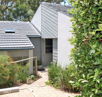 Hyams Beach Holiday Apartment - Dalby Accommodation