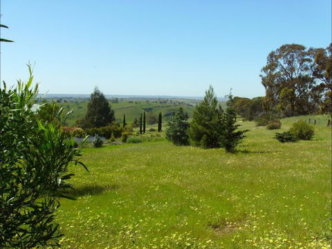 Jonathan Art Centre - Jarramarrumba House - Dalby Accommodation 1