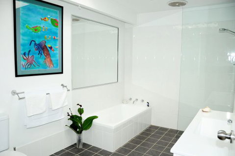 Jones Beach Haven - Dalby Accommodation 3