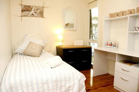 Jones Beach Haven - Dalby Accommodation 6
