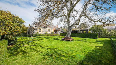 Kyneton Old Rectory - Dalby Accommodation 0