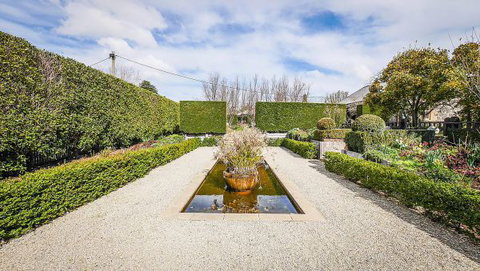 Kyneton Old Rectory - Dalby Accommodation 1