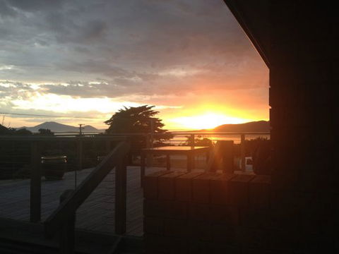 Lady Barron Villa - Dalby Accommodation 1