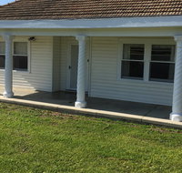 Smith Street Cottage - Dalby Accommodation
