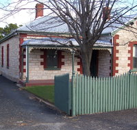 Naracoorte Cottages  Smith Street Villa - Dalby Accommodation