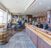 Merimbula Hotel - Dalby Accommodation