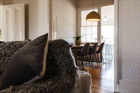 Mount Ophir Estate - The Gatehouse - Dalby Accommodation 1