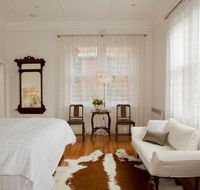 Mollisons - Dalby Accommodation