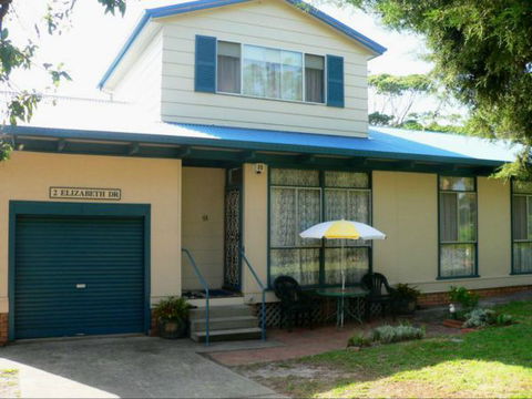 Moona Creek Magic - Dalby Accommodation 0
