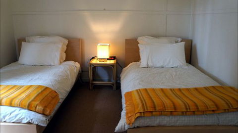 Oakhill Cottage - Dalby Accommodation 4