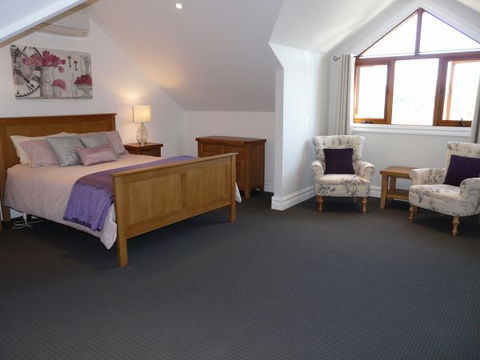 Paringa Grove Homestead - Dalby Accommodation 5