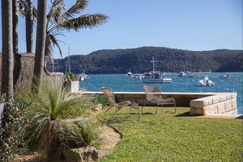 Pittwater Beach House - Dalby Accommodation 1