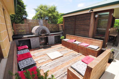 Reign Manor And Coach House - Dalby Accommodation 2