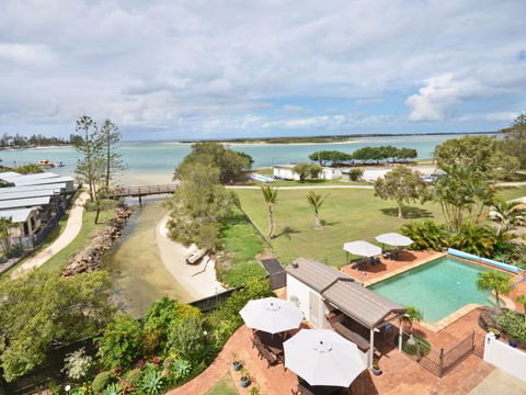 Sails Resort On Golden Beach - Dalby Accommodation 3