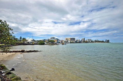 Sails Resort On Golden Beach - Dalby Accommodation 4