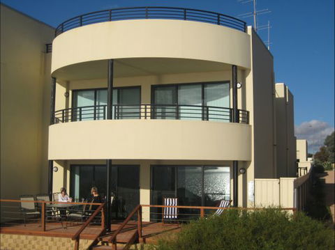 Sandcastles - Dalby Accommodation 0