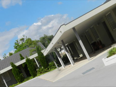 Shangri La Gardens Motel And Function Centre - Dalby Accommodation 4