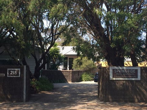 Springtide Studio Apartments - Dalby Accommodation 4