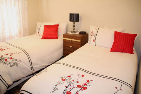 Sunset Retreat - Dalby Accommodation 4
