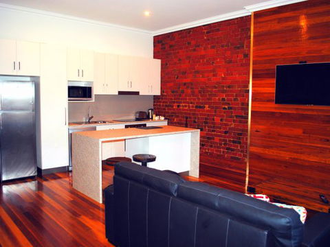 Sublime Spa Apartments On Murphy - Dalby Accommodation 0
