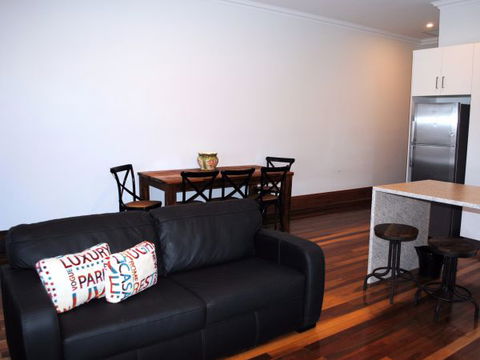 Sublime Spa Apartments On Murphy - Dalby Accommodation 4